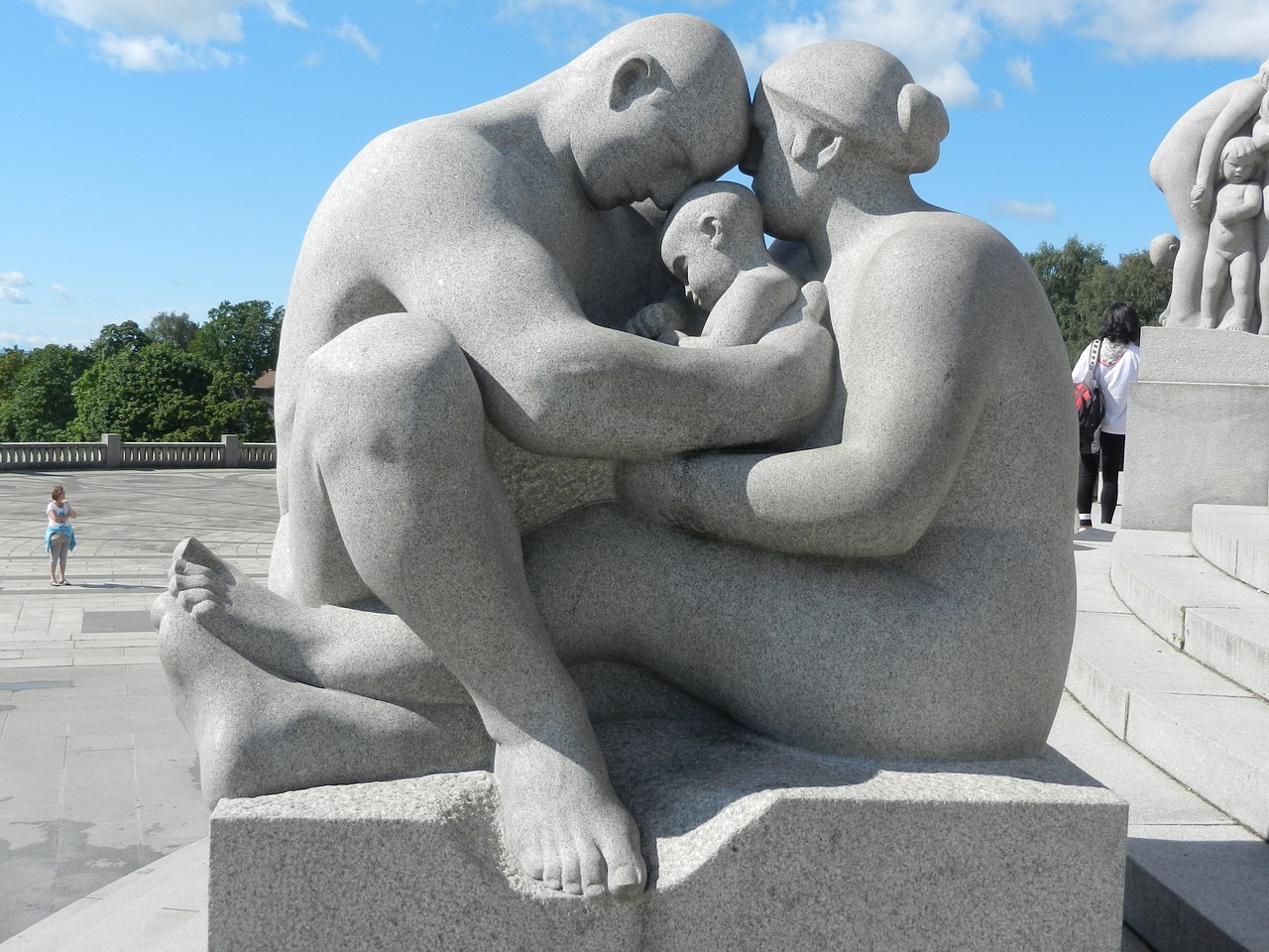 Sculpture of a family by Gustav Vigeland.